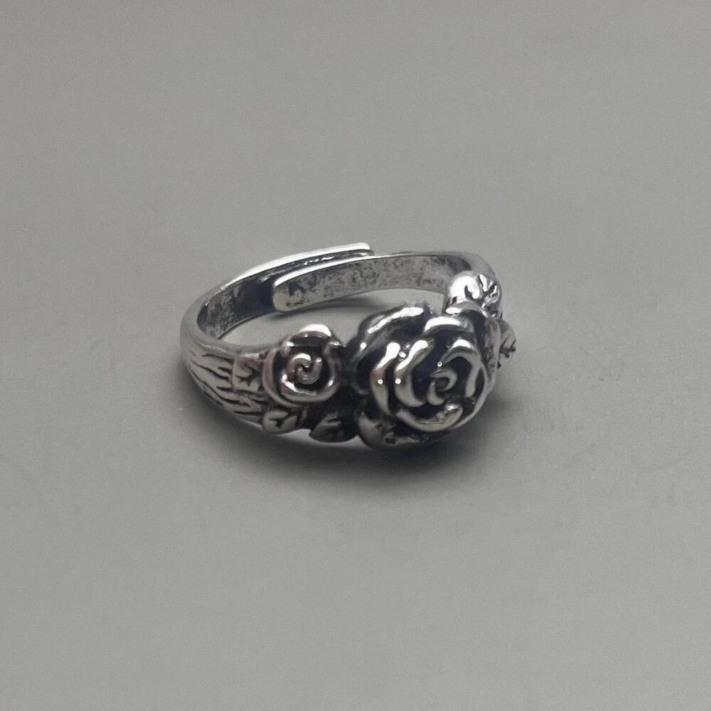 Y2K Grunge Silver Rose Bud Ring – Size 8.5, Unisex, Brand New